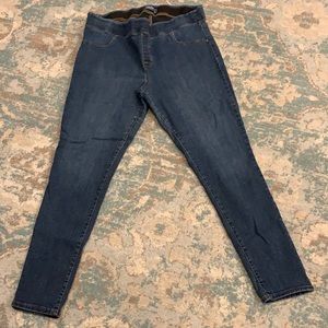 Women’s Old Navy Mid Rise Rockstar Jeggings